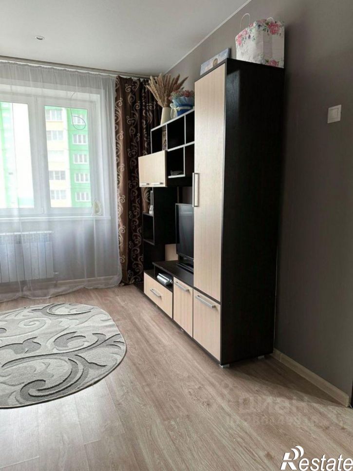 1-комн квартира улица Авиаторов, 9,  д. 9