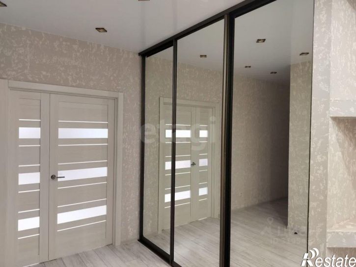 3-комн квартира улица Воинов-интернационалистов, 2,  д. 2