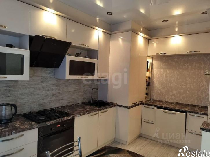 3-комн квартира улица Воинов-интернационалистов, 2,  д. 2