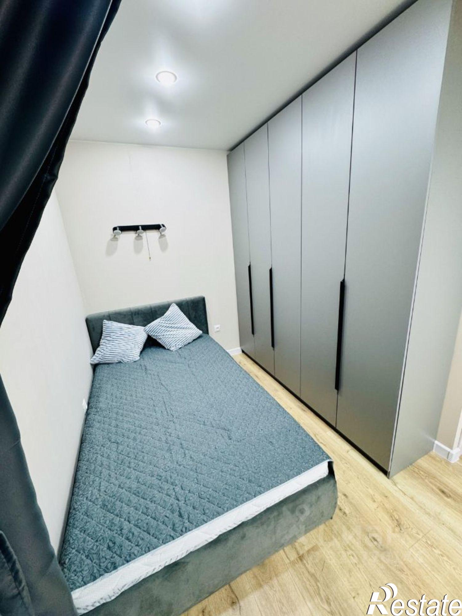 Сдать квартиру за 30 000 рублей на ул 100-летия комсомола, 1