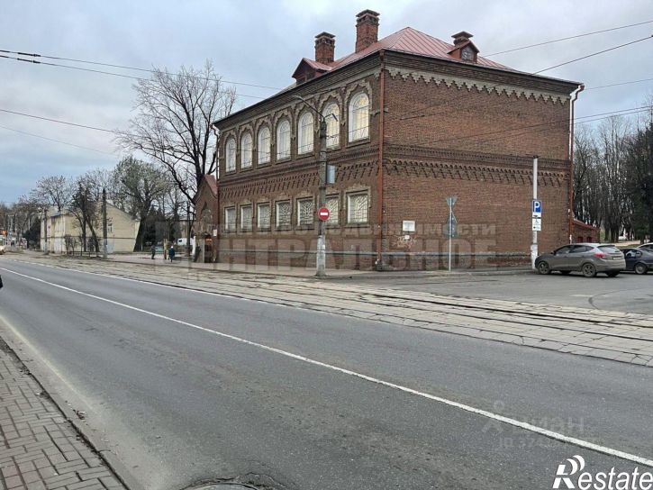 4-комн квартира ул Тенишевой, 4,  д. 4