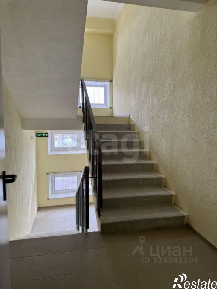 3-комн квартира ул Седова, 8,  д. 8