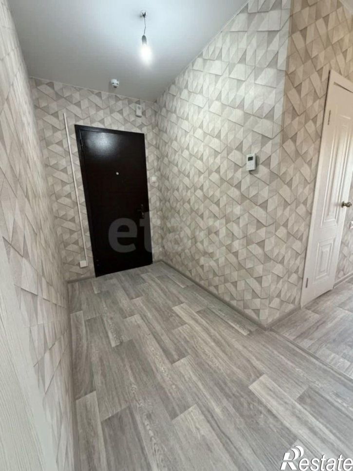 3-комн квартира ул Седова, 8,  д. 8