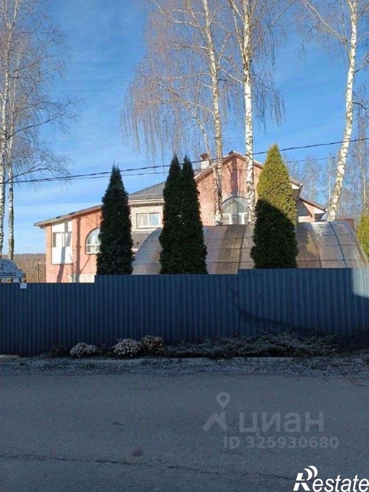 Коттедж/дом ул Генерала Руссиянова, 4В,  д. 4В