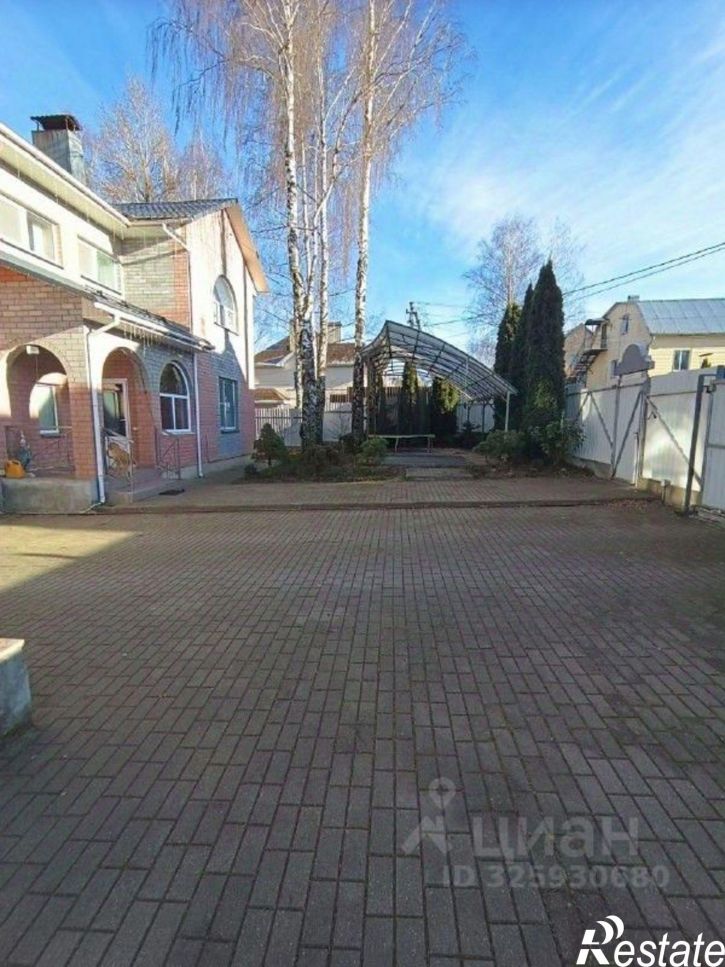 Коттедж/дом ул Генерала Руссиянова, 4В,  д. 4В