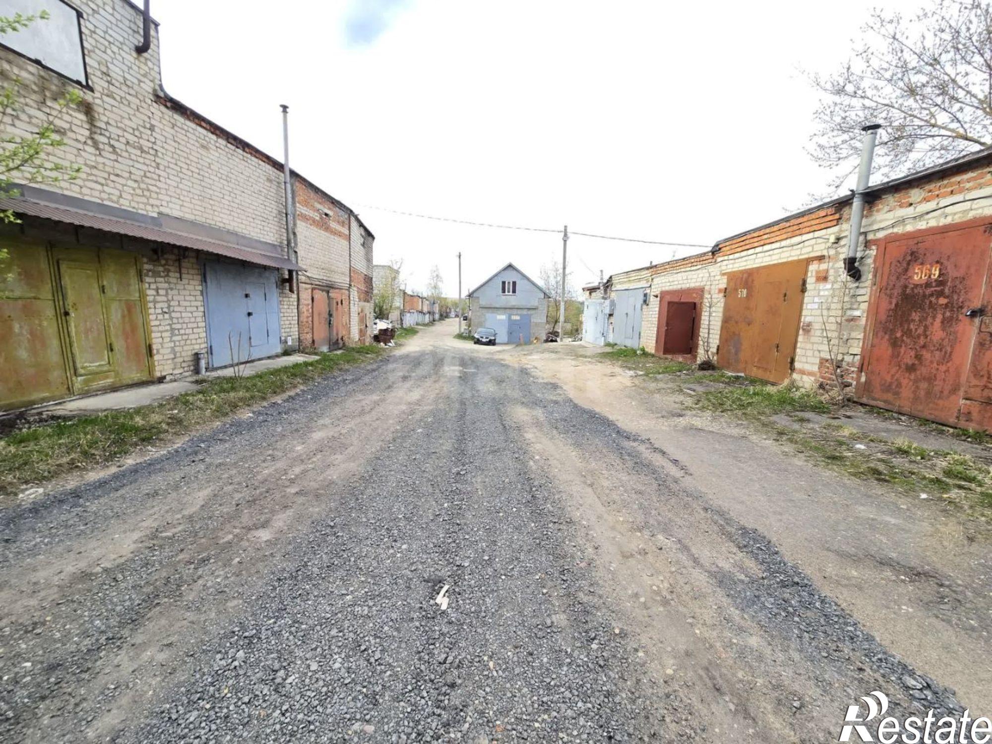 Купить гараж, место в паркинге за 561 880 рублей