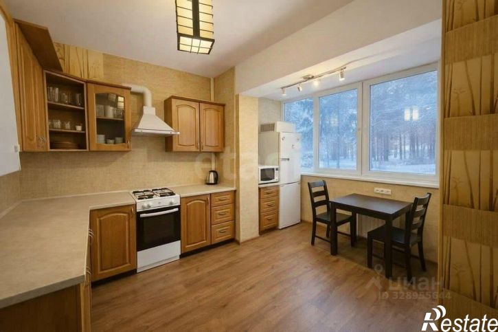 2-комн квартира поселок Королевка, 13,  д. 13