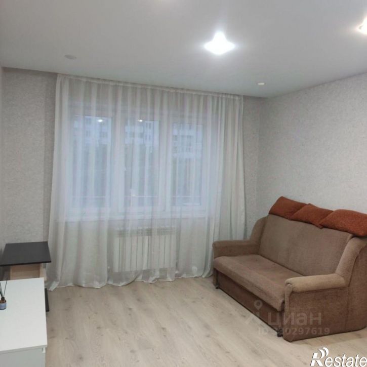 1-комн квартира улица Авиаторов, 3,  д. 3