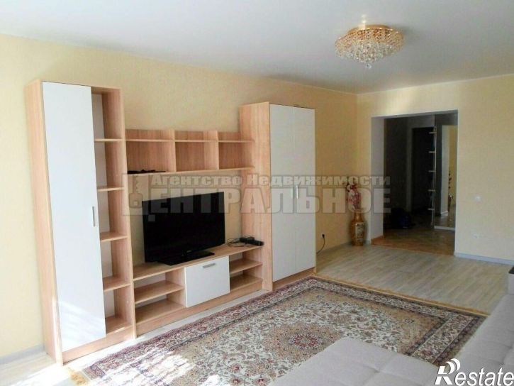 3-комн квартира ул Средне-Лермонтовская, 8,  д. 8