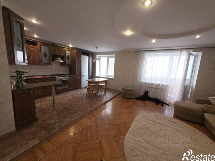 3-комн квартира пр-кт Гагарина, 32,  д. 32