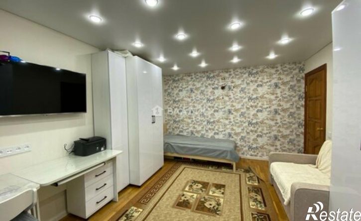 2-комн квартира ул Черняховского, 42,  д. 42