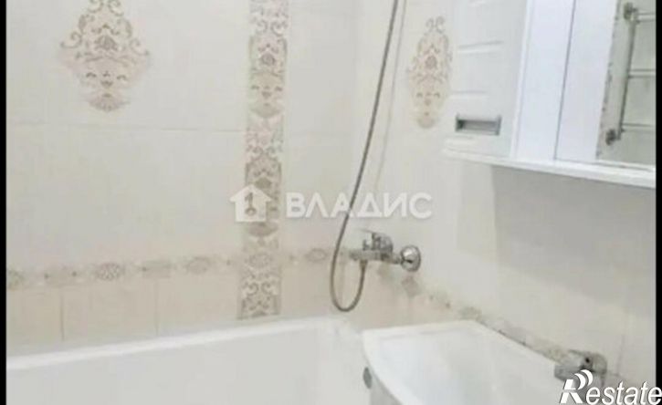 2-комн квартира ул 12 лет Октября, 2А,  д. 2А