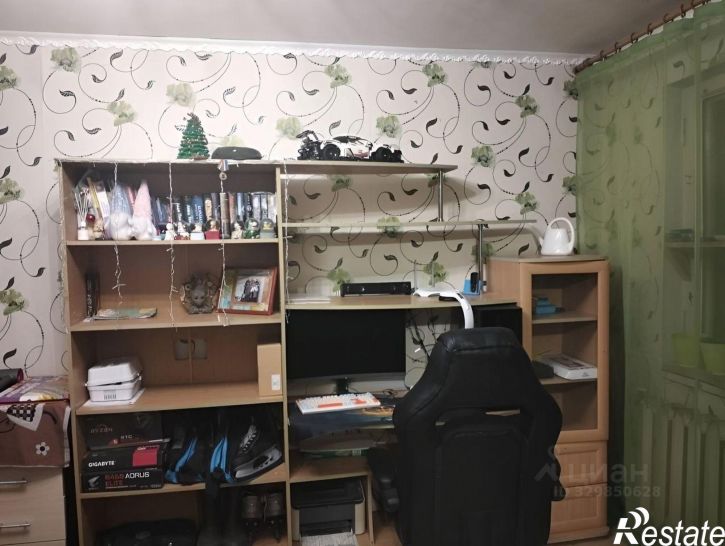3-комн квартира ул Академика Петрова, 3,  д. 3
