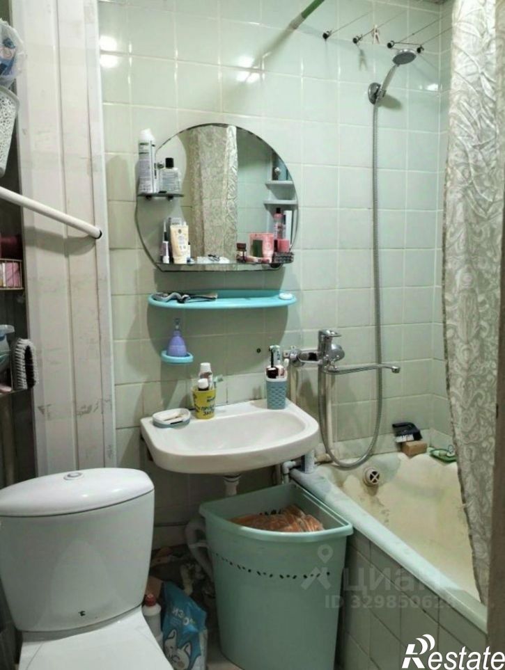 3-комн квартира ул Академика Петрова, 3,  д. 3