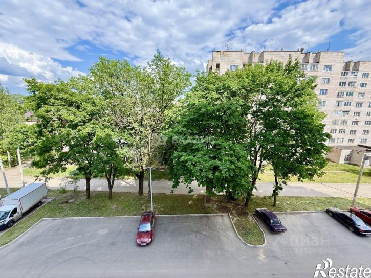 3-комн квартира пр-д Дзержинского, 3,  д. 3