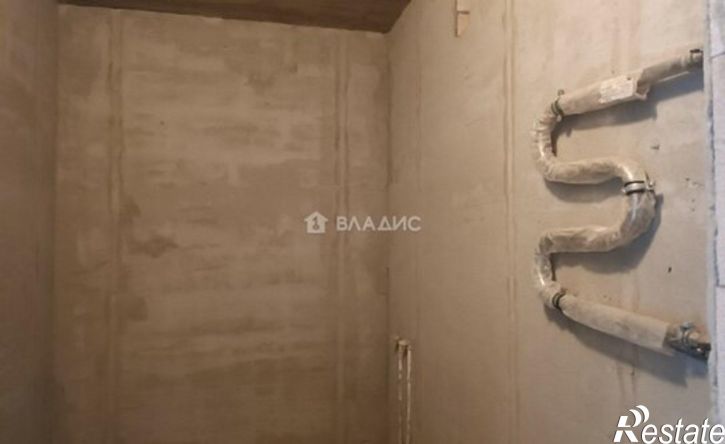 2-комн квартира поселок Глущенки, 1,  д. 1
