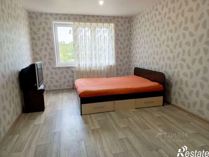 3-комн квартира ул Седова, 8,  д. 8