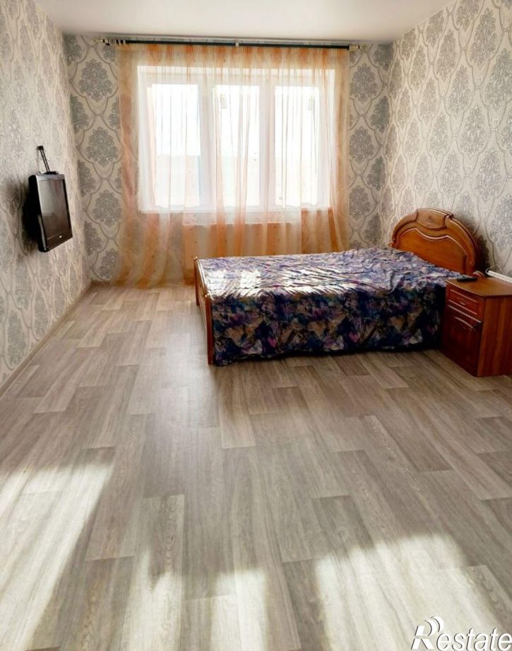 3-комн квартира ул Седова, 8,  д. 8