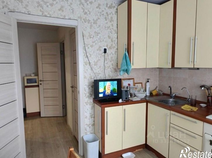 Комната пр-кт Строителей, 8,  д. 8