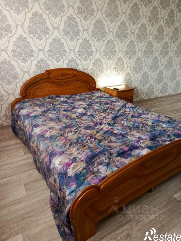 3-комн квартира ул Седова, 8,  д. 8
