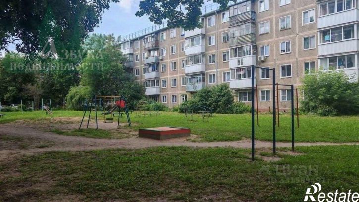 1-комн квартира ул Академика Петрова, 1,  д. 1