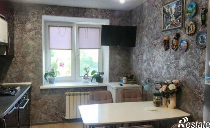 2-комн квартира ул Попова, 52А,  д. 52А