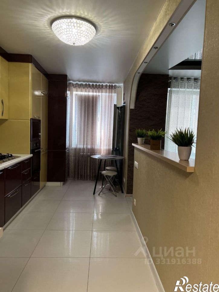 6-комн квартира мкр Королевка, 8,  д. 8