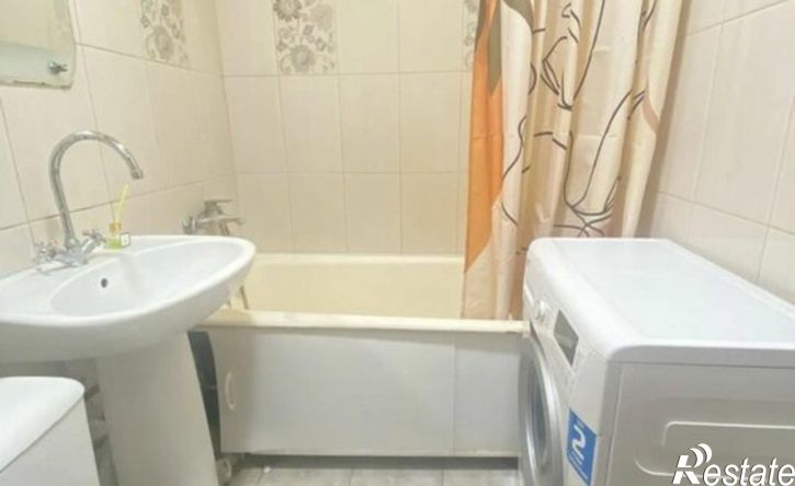 2-комн квартира ул Академика Петрова, 7,  д. 7