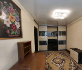 2-комн, 40кв м, этаж 2/5 г-к Коминтерна, 12