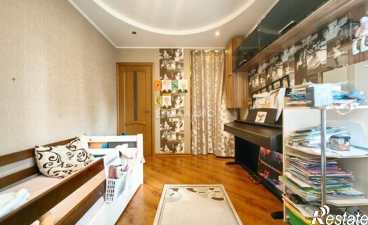 3-комн квартира ул Попова, 52А,  д. 52А