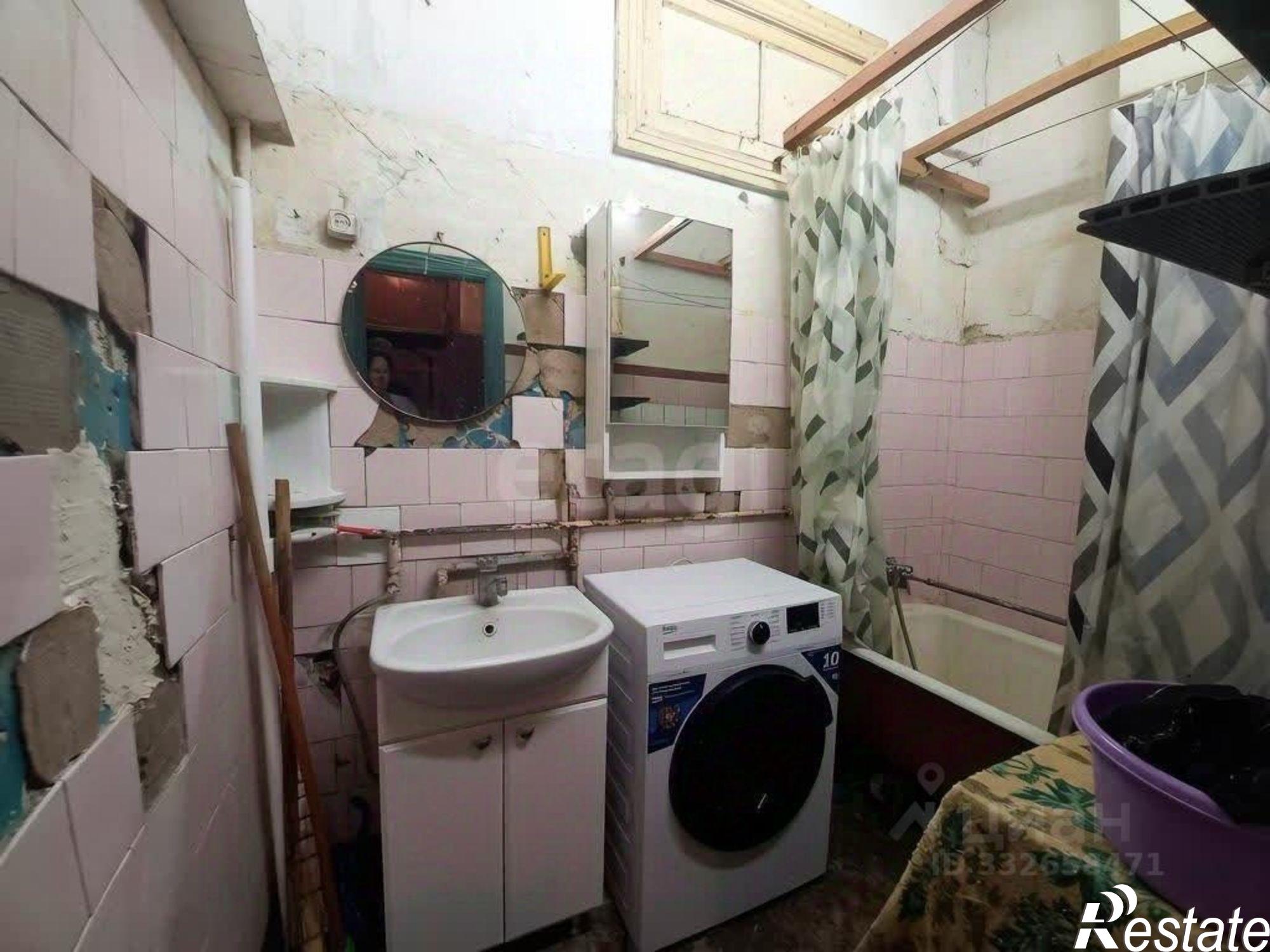 Купить комнату за 1 850 000 рублей на пер Смирнова, 3/4