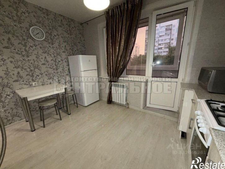 1-комн квартира ул Авиаторов, 3,  д. 3