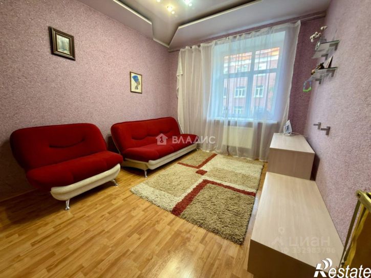 4-комн квартира ул Тенишевой, 6А,  д. 6А