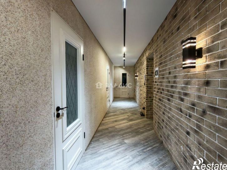 4-комн квартира пр-кт Гагарина, 72,  д. 72