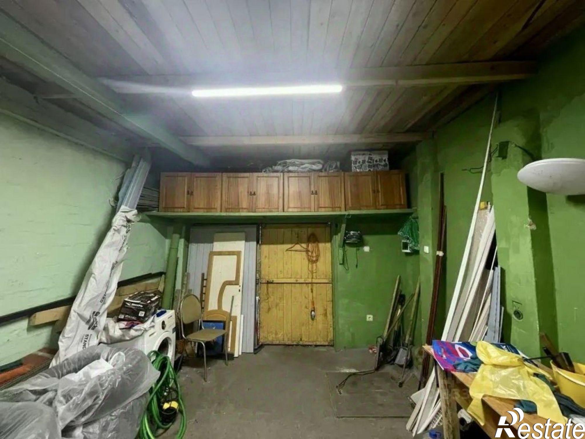 Купить гараж, место в паркинге за 542 608 рублей на Кронштадтский пер, 15