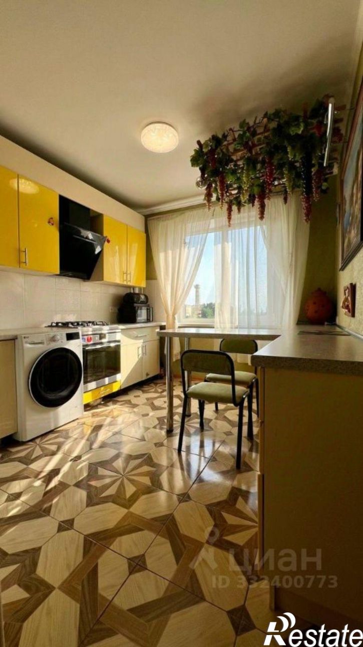 4-комн квартира ул Лавочкина, 54Е,  д. 54Е