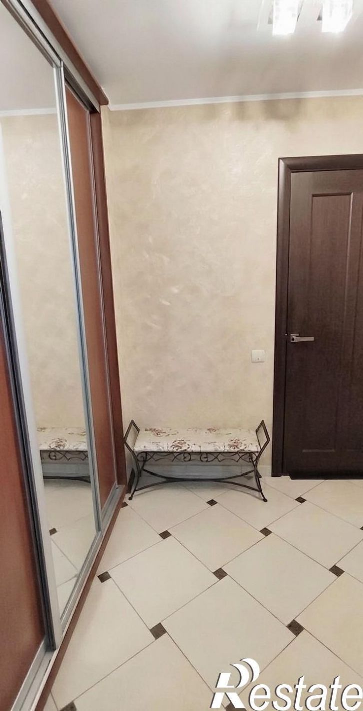 2-комн квартира Марии Октябрьской, 16
