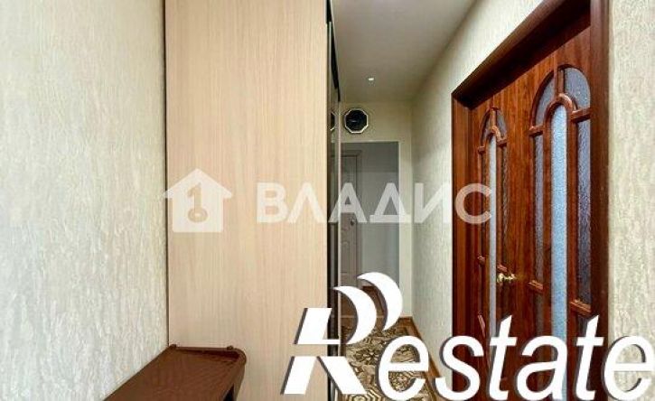 3-комн квартира поселок Королевка, 14,  д. 14